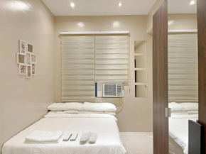 Condo along Tomas Morato w/ WiFi SmartTV & Karaoke